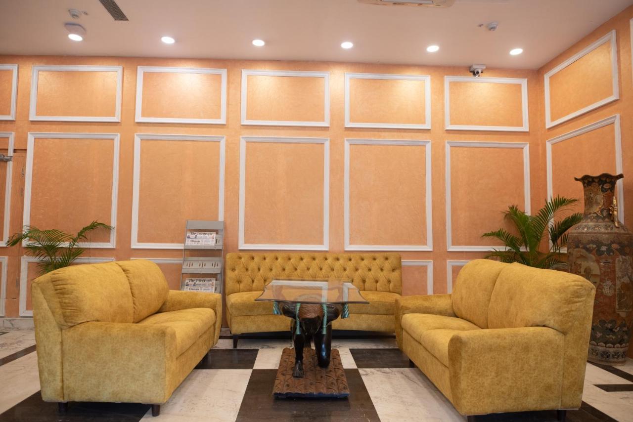 Golden Parkk Hotel Kolkata Bagian luar foto