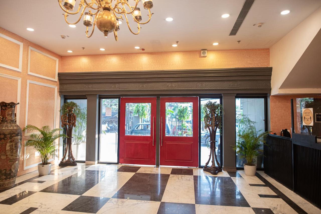 Golden Parkk Hotel Kolkata Bagian luar foto